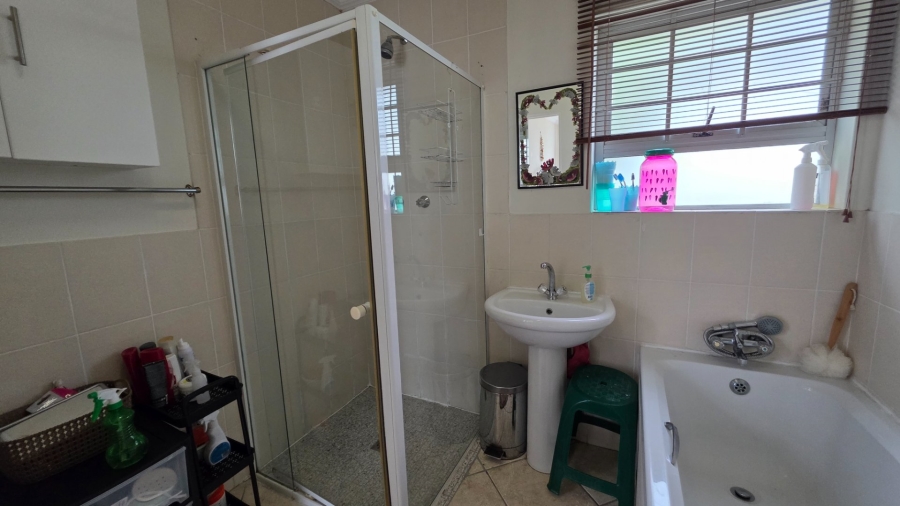 3 Bedroom Property for Sale in Fraaiuitsig Western Cape